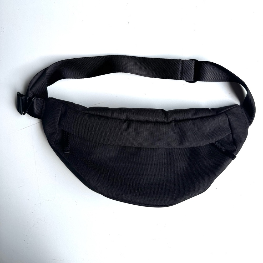 Everlane Black Renew Transit Bag